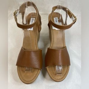 Steve Madden sandal